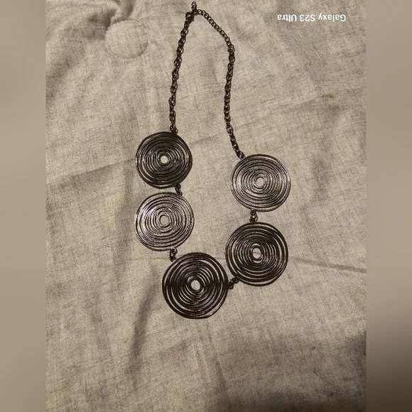 Ladies Necklaces - Picture 5 of 6